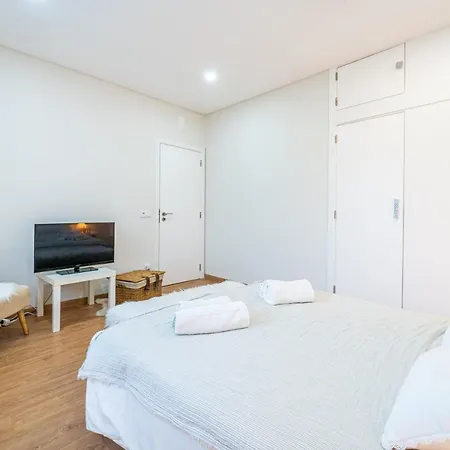 Вилла Veneza By Hellovacations Албуфейра